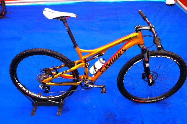 specialized-epic-29er-kulhavy-gold